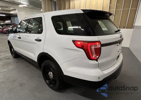 2016 Ford Police Interceptor from USA, damaged, VIN 1FM5K8AR8GGD05710